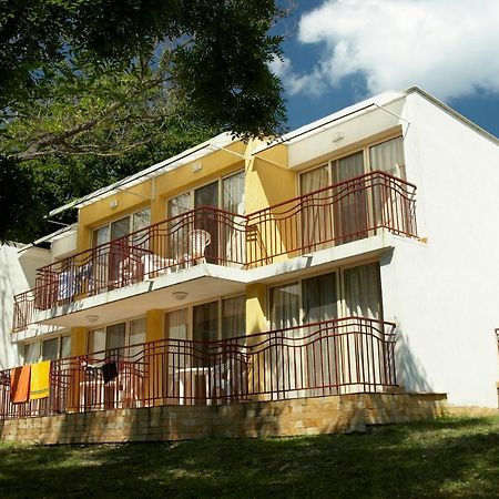 Villas Magnolia Albena Exterior foto